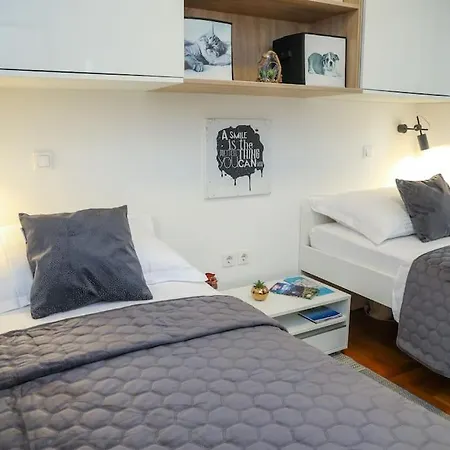 Mare Blu Apartamento Kožino